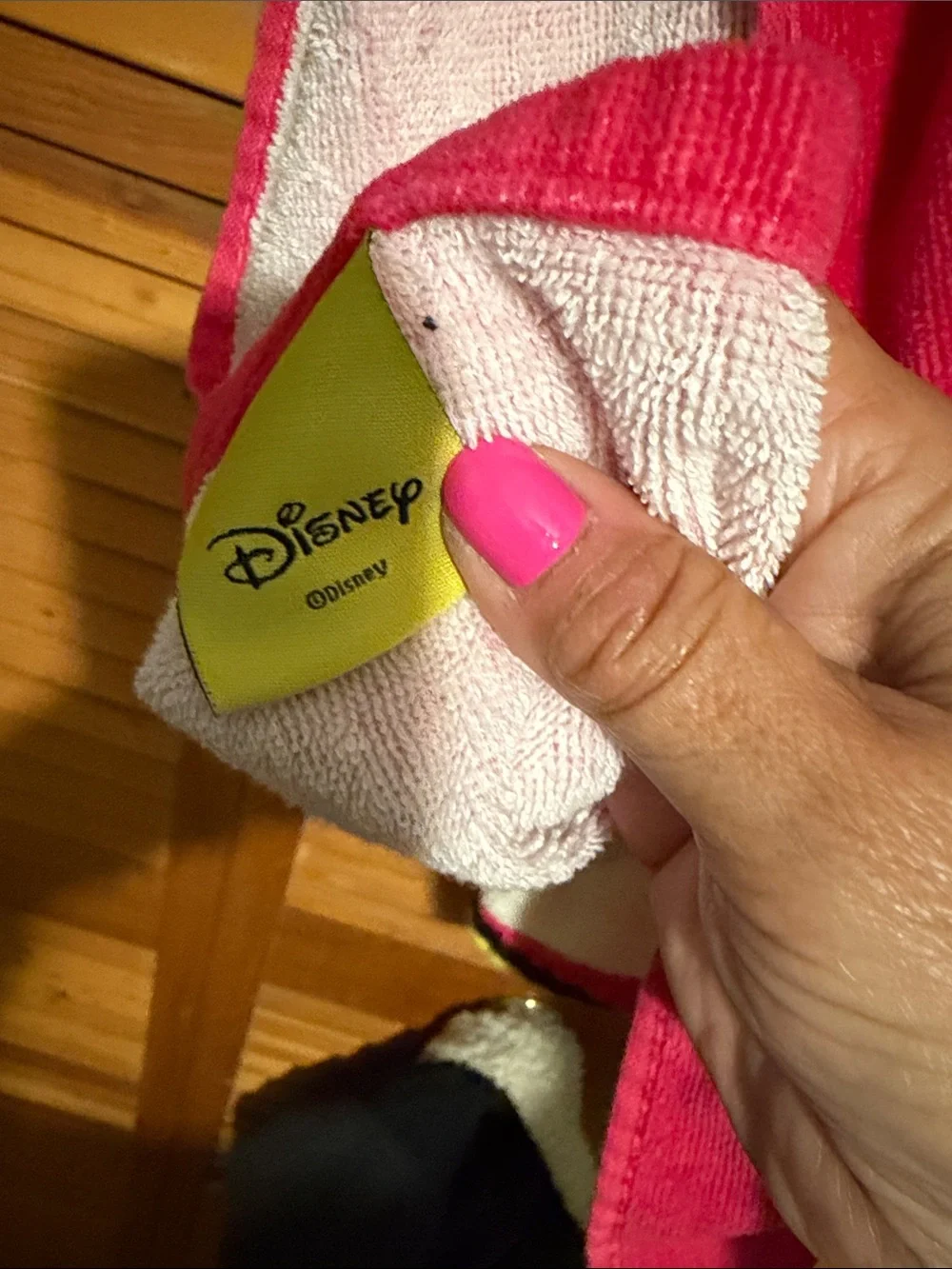 Disney MINNIE MOUSE Pink Hooded Towel with Bright Bow Accent